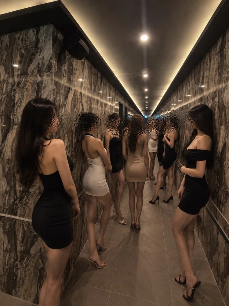 강서 셔츠룸 내부 복도